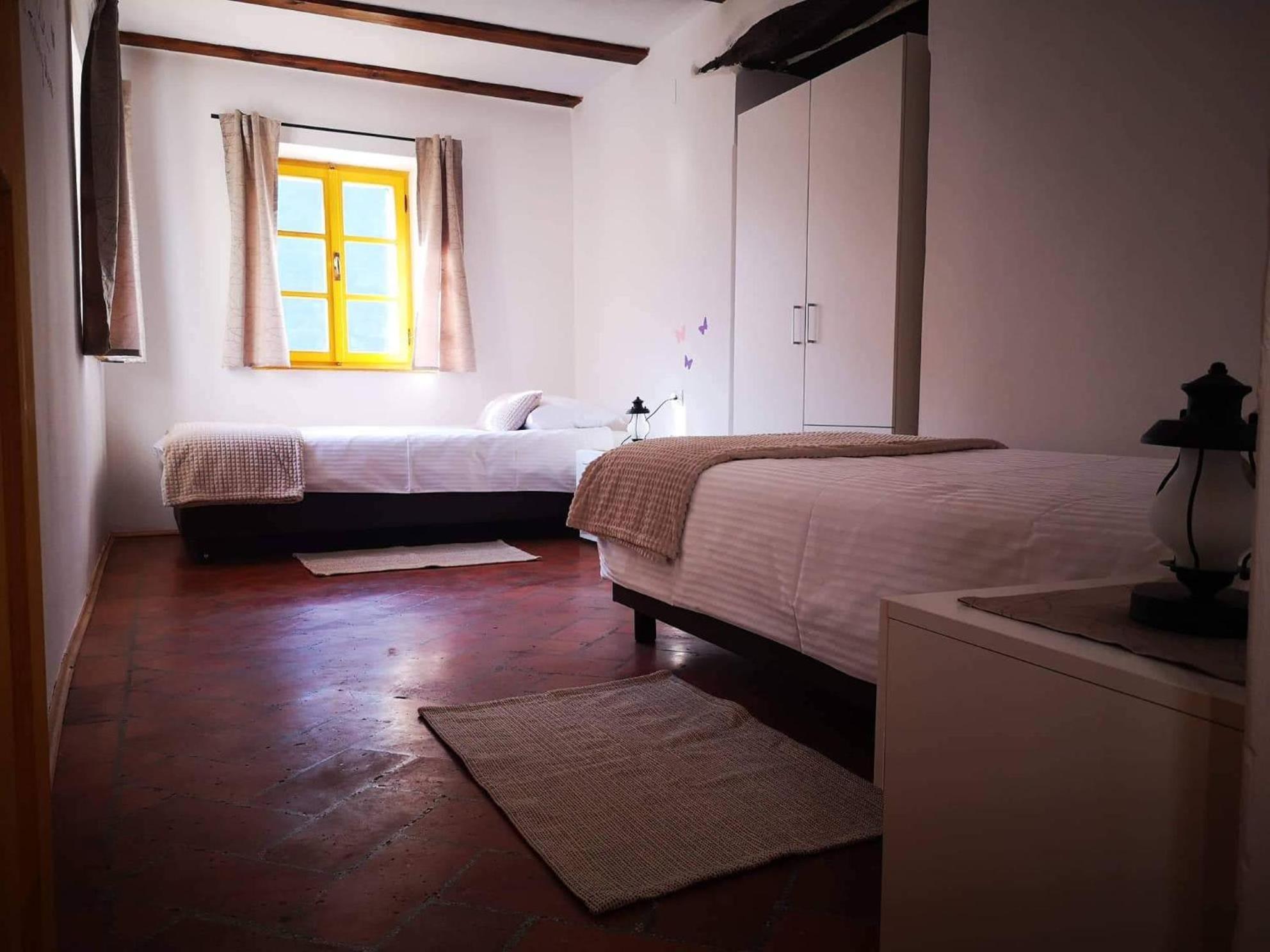 Apartment Abinkar Tolmin Ruang foto